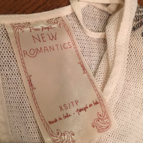 Free People very roomy tank with sequins - Picture 6 of 8